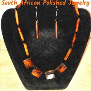 NWOT South African Polished Wood Jewelry Set